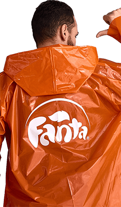 Дождевик-плащ с логотипом на спине для «Fanta»