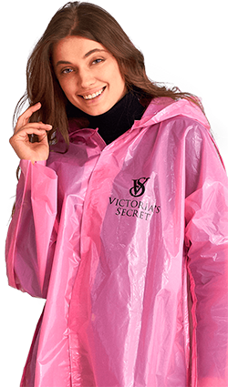 Дождевик-плащ с логотипом на груди для «Victoria's Secret»